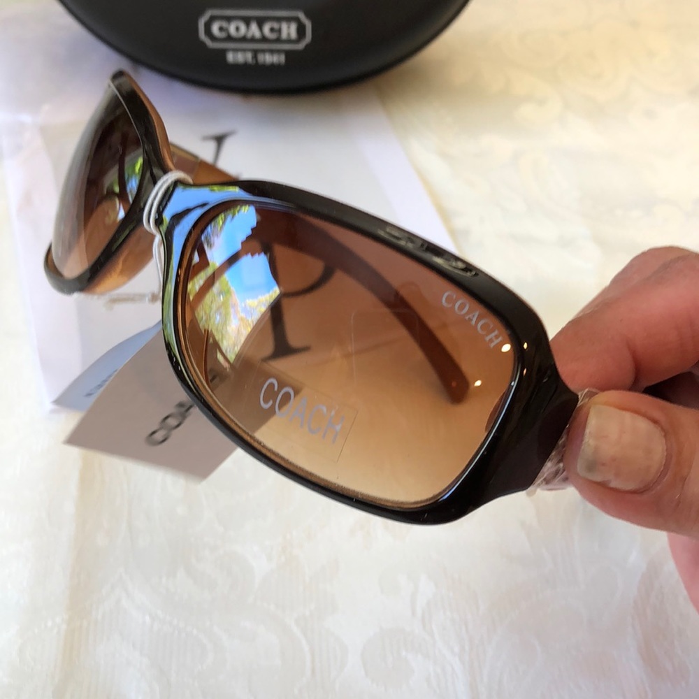 NWT Coach VIP Gift Sunglasses - Picture 4 of 9